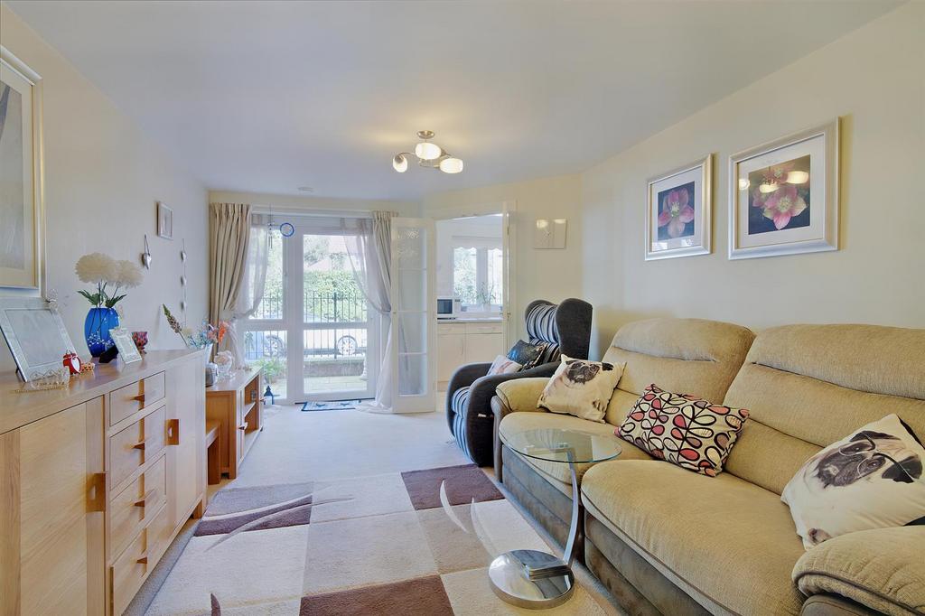Living Room: