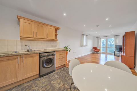 1 bedroom retirement property for sale - Moat View Court, Palmer Avenue, Bushey WD23
