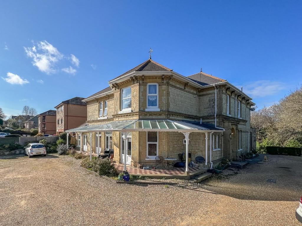 Ochiltree House, Victoria Avenue, Shanklin 1 bed flat for sale £150,000