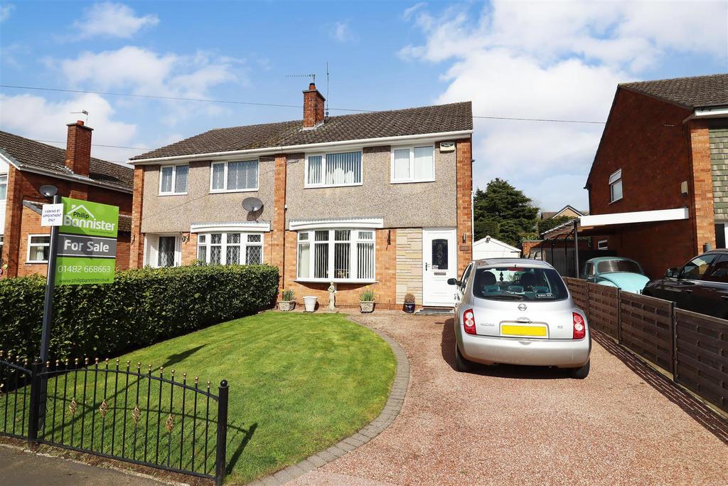 Hunter Road, Elloughton 3 bed semidetached house for sale £230,000