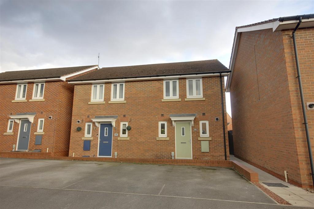 Munstead Way, Welton, Brough 3 bed semidetached house for sale £179,950