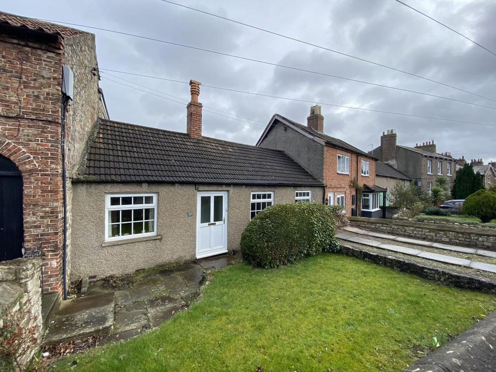South End, Bedale 3 bed terraced bungalow for sale £200,000