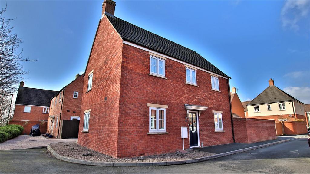 Rowan Drive, Walton Cardiff, Tewkesbury 4 bed detached house £395,000
