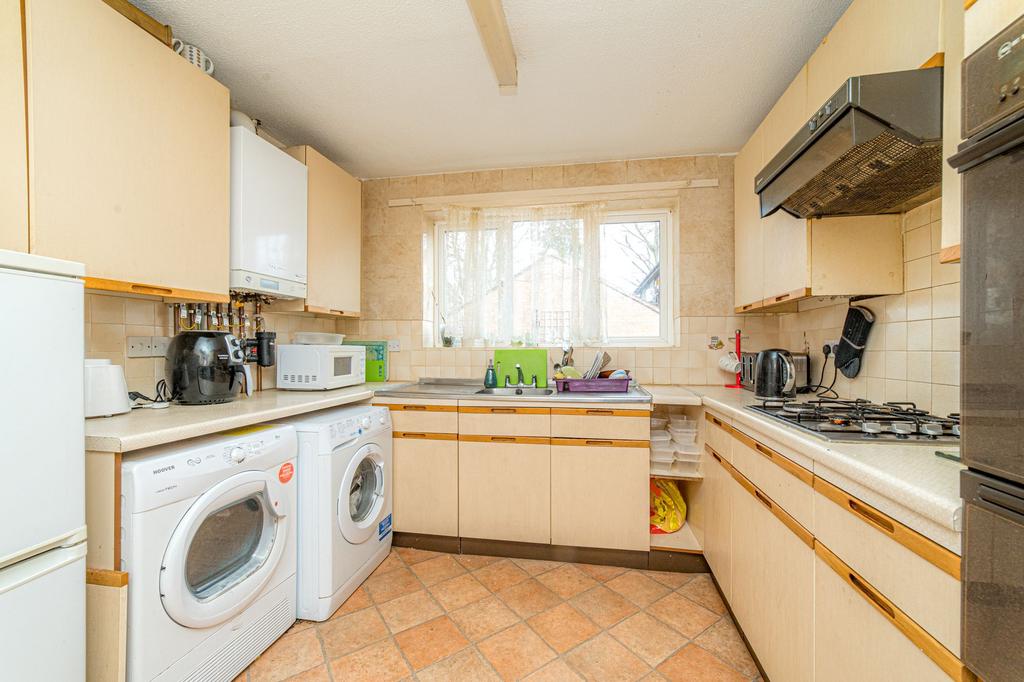 Rochester Avenue, Canterbury, CT1 4 bed detached house £625,000