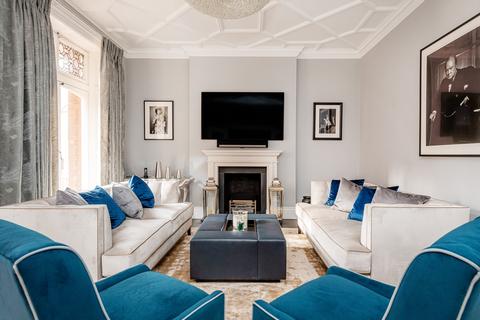 3 bedroom apartment for sale - Ashley Gardens, Ambrosden Avenue, Westminster, London, SW1P