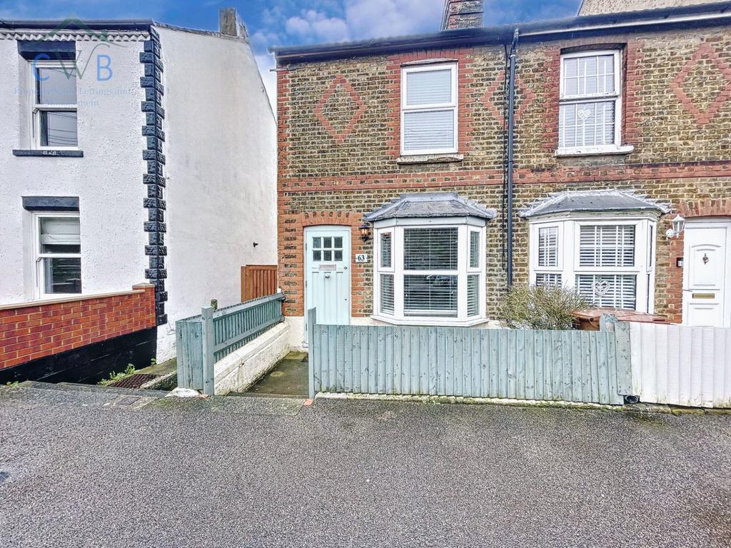 Halling, ME2 2 bed terraced house - £300,000