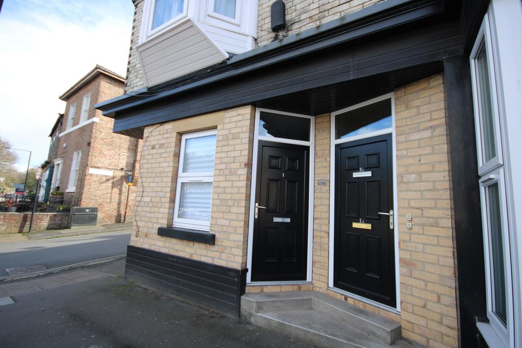 Road, York, YO24 1 bed flat £800 pcm (£185 pw)