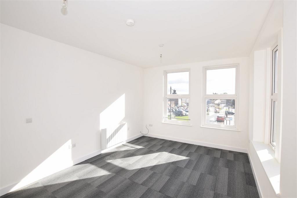 High Street, Runcorn, WA7 1AW 1 bed flat £485 pcm (£112 pw)