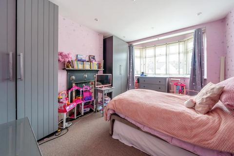 99 Hayes Chase, West Wickham, BR4 0HY