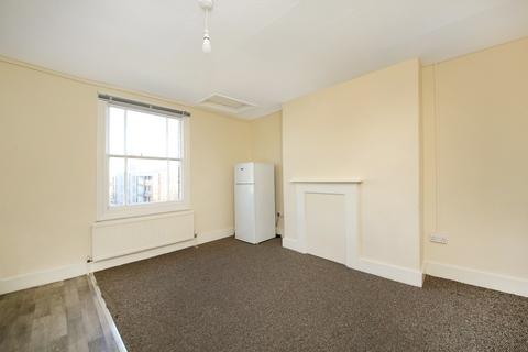 1 bedroom flat to rent, Lewisham Way, New Cross, London, SE14