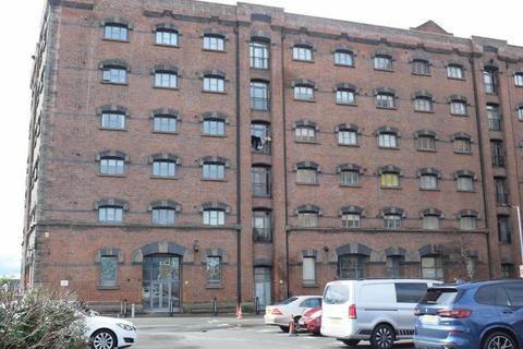 2 bedroom flat to rent, Dock Road, Birkenhead CH41