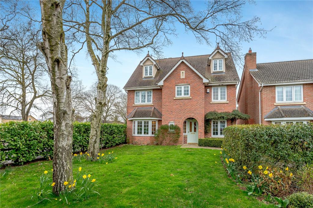 Highgrove Gardens, Stamford... 5 bed detached house - £595,000