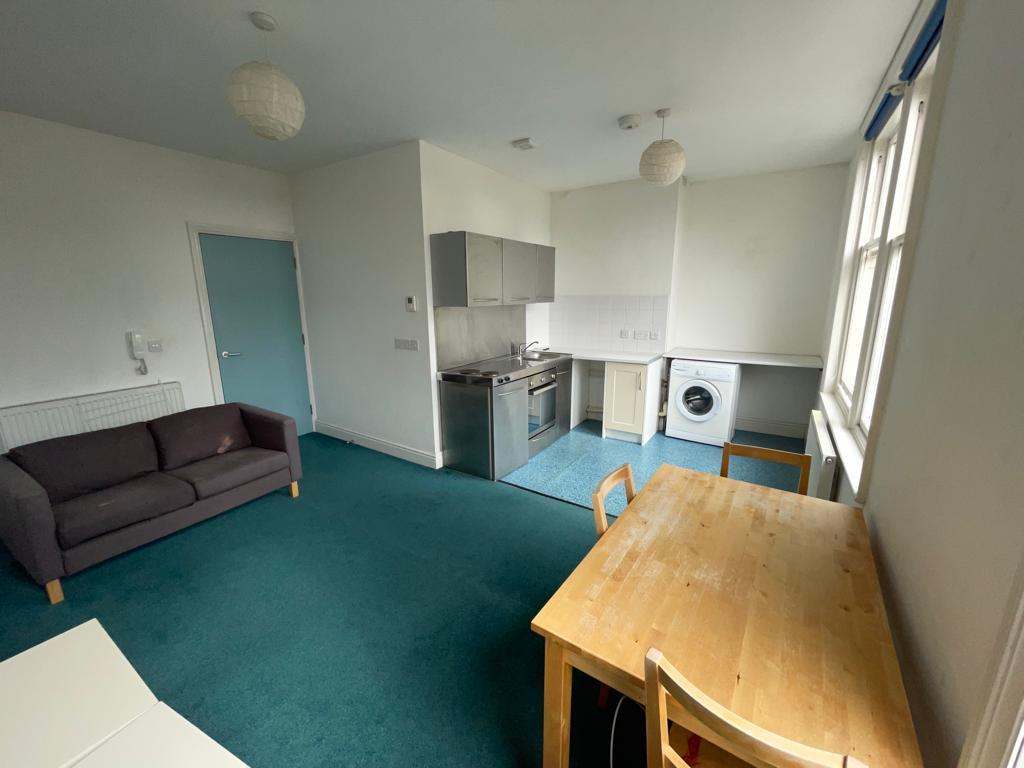 Swinley Road, Swinley, Wigan, WN1 2DL 1 bed flat £475 pcm (£110 pw)