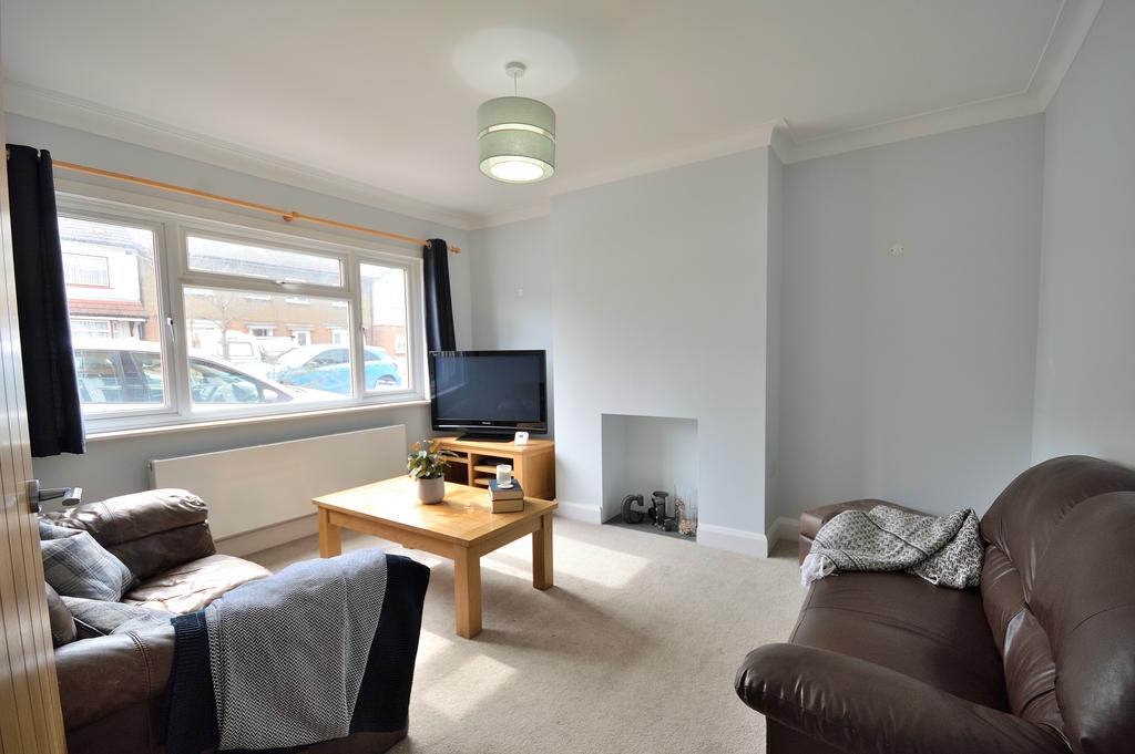 Lister Gardens, London N18 5 bed end of terrace house for sale £565,000