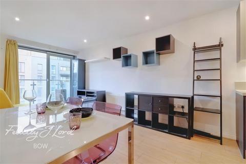 1 bedroom flat to rent - Werner Court, Aqua Vista Square, E3