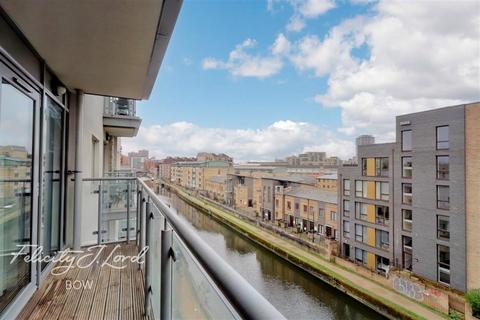 1 bedroom flat to rent - Werner Court, Aqua Vista Square, E3