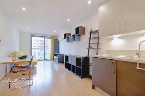 1 bedroom flat to rent, Aqua Vista Square, London