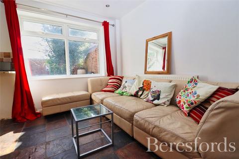 3 bedroom terraced house for sale, Meadgate Avenue, Chelmsford, CM2