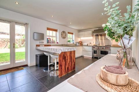 4 Copperfields, Caversham, Reading, RG4 7PQ