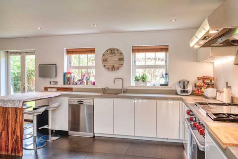 4 Copperfields, Caversham, Reading, RG4 7PQ