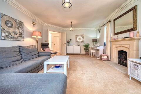 4 Copperfields, Caversham, Reading, RG4 7PQ