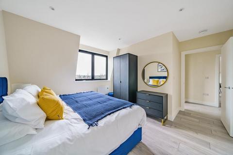2 bedroom flat for sale - Apartment 9,  Anne Boleyn House,  Surrey,  SM3