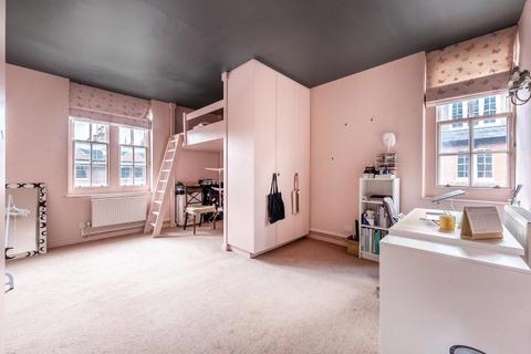 Studio for sale - 20 Dacre House, Beaufort Street, London, SW3 5BH