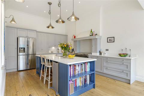 8 Inglis Road, London, W5 3RN