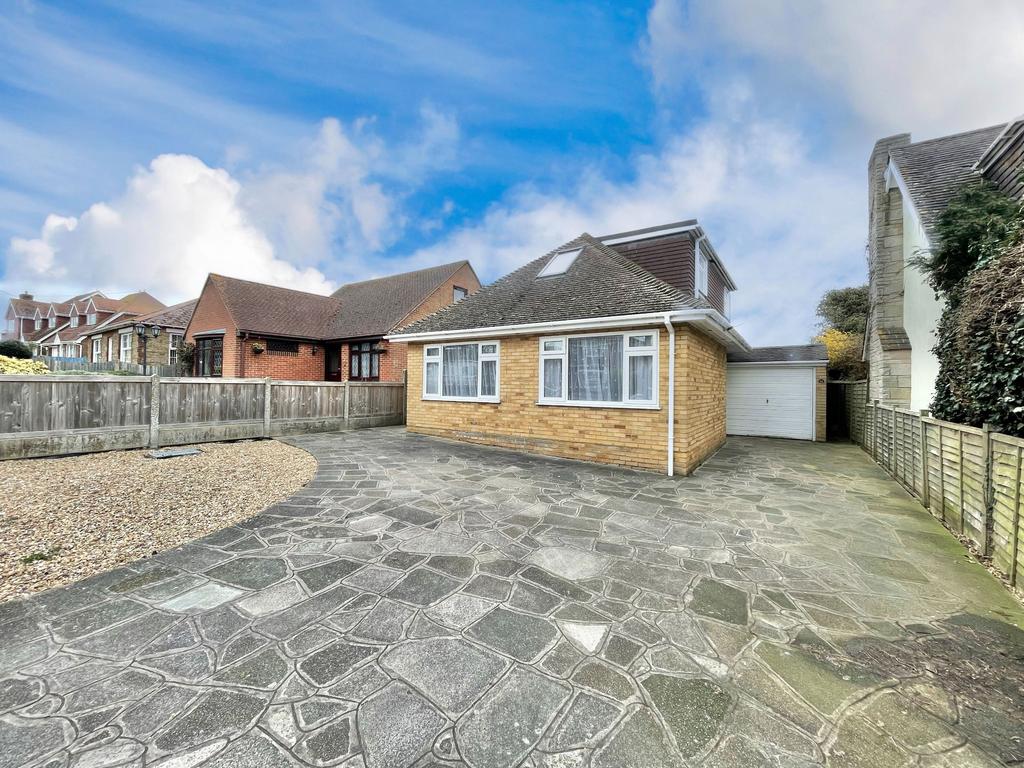 Sea View Road, Cliffsend, Ramsgate 4 bed detached house for sale £475,000