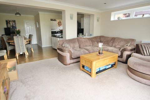 4 bedroom detached house for sale, Sea View Road, Cliffsend, Ramsgate