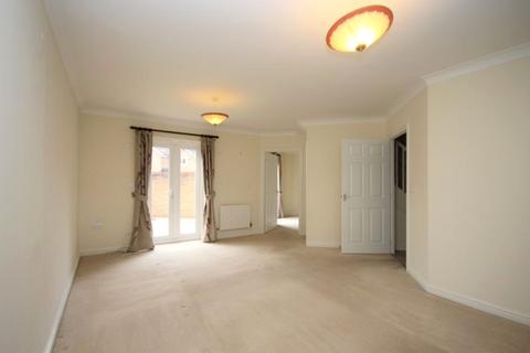 3 bedroom terraced house to rent, Tristram Close, Yeovil BA21