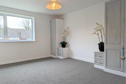2 bedroom apartment to rent, Ridgeway Road, Redhill