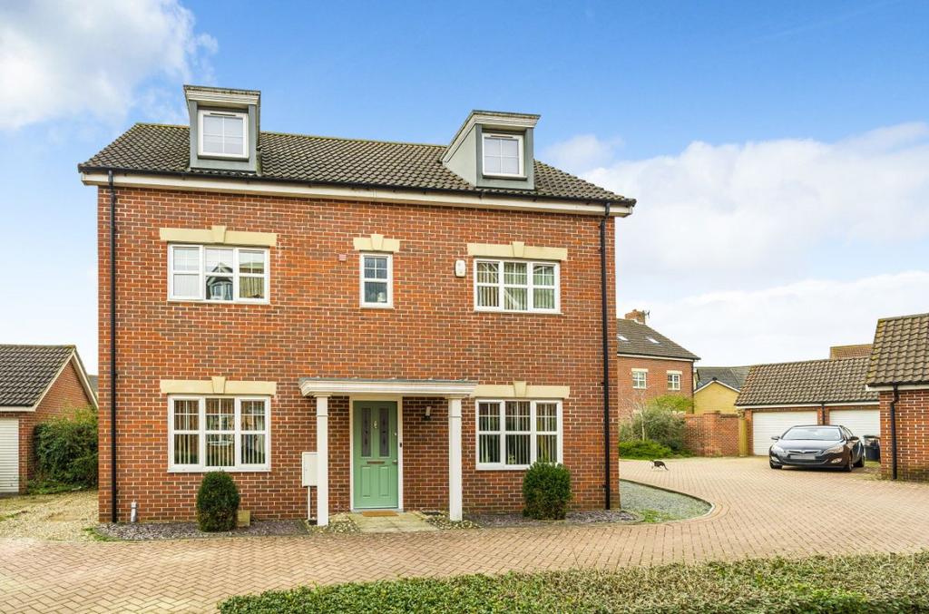 Maskell Drive, Bedford 4 bed detached house for sale £500,000