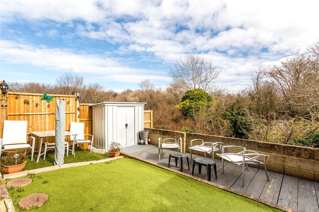 Dean Gardens, Portslade, East Sussex... 3 bed bungalow £325,000