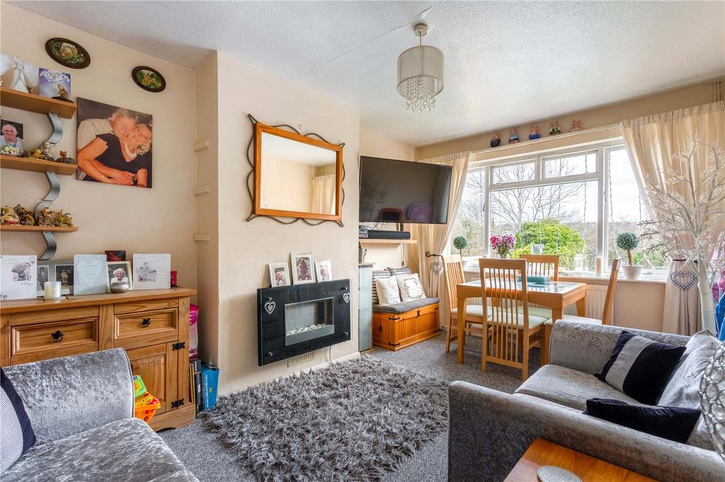 Dean Gardens, Portslade, East Sussex... 3 bed bungalow £325,000