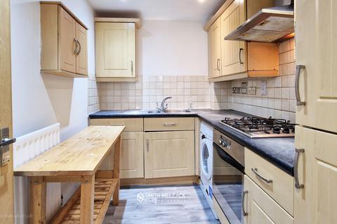 2 bedroom flat for sale - Wessex Court, The Avenue, Wembley, HA9