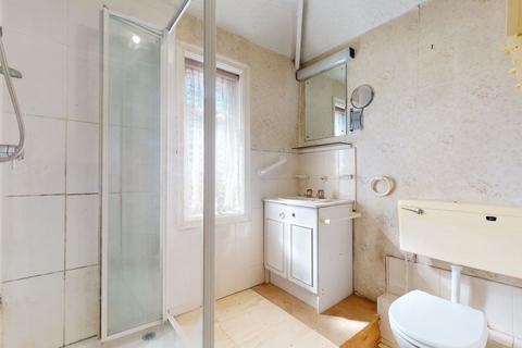 327 Rochester Way, London, SE9 6PG
