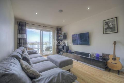 2 bedroom flat for sale, Boulevard Drive, London NW9