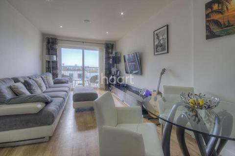 2 bedroom flat for sale, Boulevard Drive, London NW9