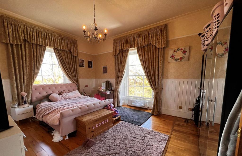Apartment 4 Eccleston Hall, Prestbury... 3 bed flat £180,000