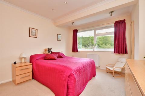 7 Millview Close, Reigate, RH2 0JD