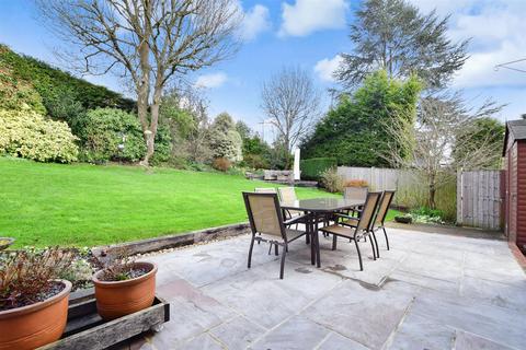 7 Millview Close, Reigate, RH2 0JD