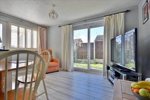 72 Henniker Gate, Chelmsford, CM2 6SB