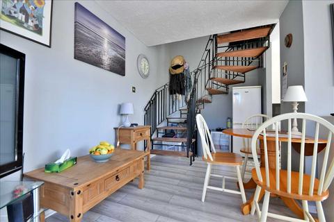 72 Henniker Gate, Chelmsford, CM2 6SB