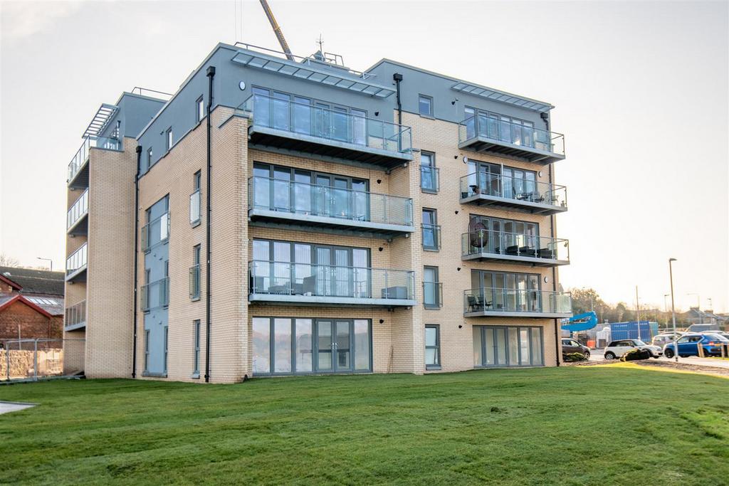 Eldon Street, Greenock, PA16 2 bed flat £975 pcm (£225 pw)