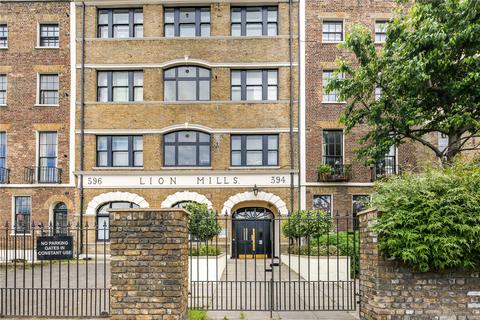 17 Lion Mills, London, E2 7ST