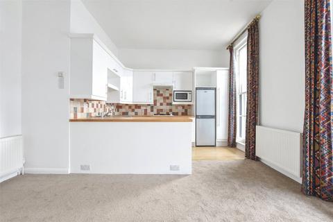 17 Lion Mills, London, E2 7ST