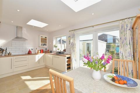 75 Broadmark Lane, Rustington, Littlehampton, BN16 2JA