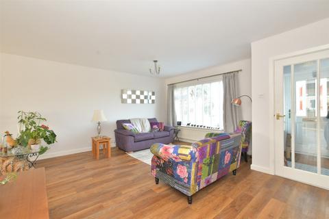 75 Broadmark Lane, Rustington, Littlehampton, BN16 2JA