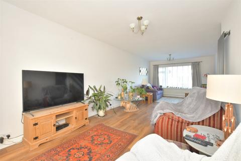 75 Broadmark Lane, Rustington, Littlehampton, BN16 2JA